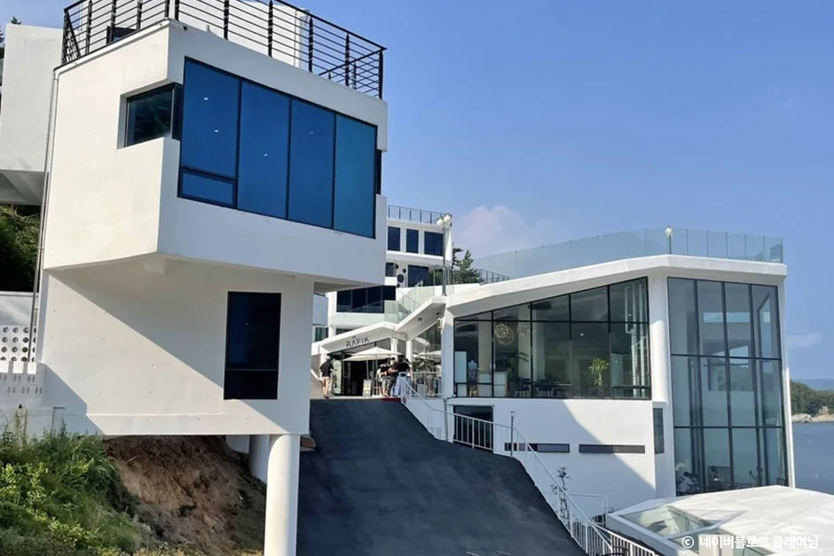 라피끄 대표 사진 — 전남 여수 돌산 카페