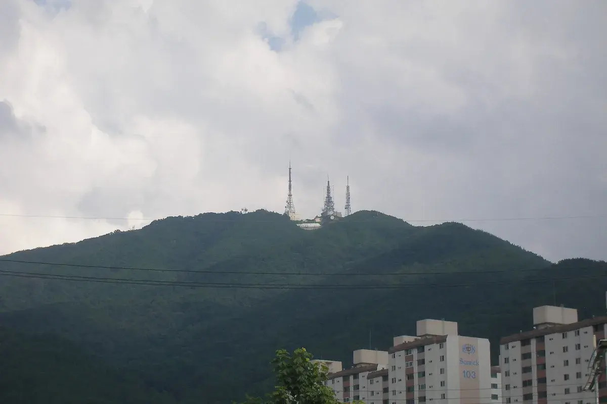 식장산 문화공원(식장루 전망대) 드라이브 현장 사진 3 — 대전 동구 세천동